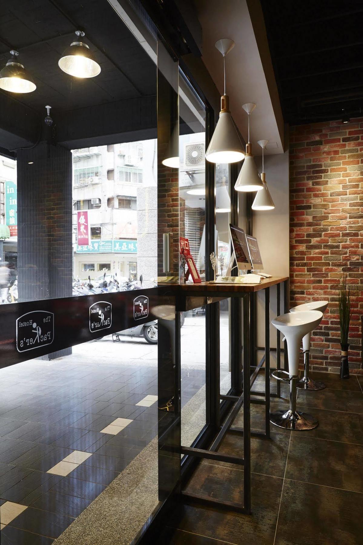 The Packer'S Hostel Taipei Exterior photo