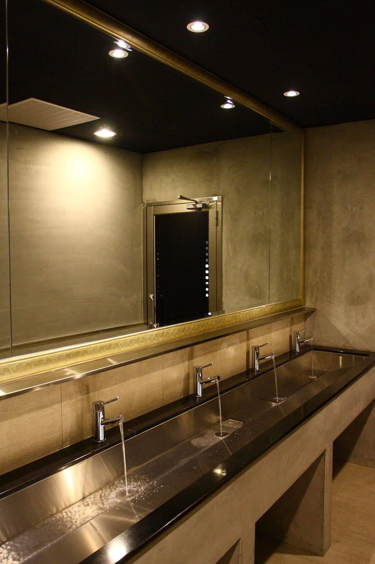 The Packer'S Hostel Taipei Exterior photo